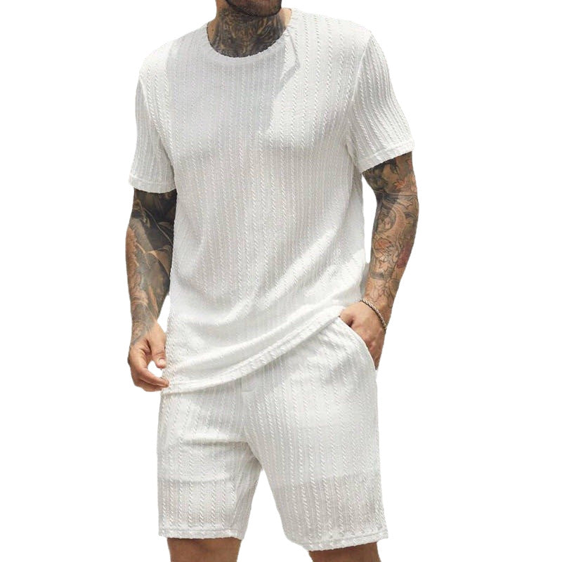 Round-neck pullover vertical stripe T-shirt and shorts