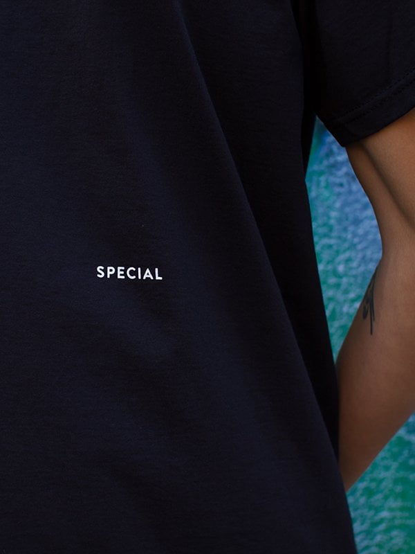 Special T-shirt - Black-2